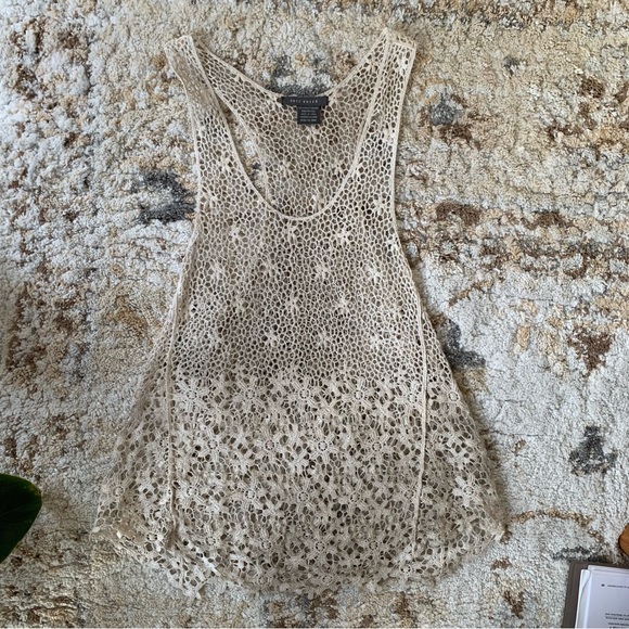 Suzy Shier Crochet Tank - Picture 2 of 10
